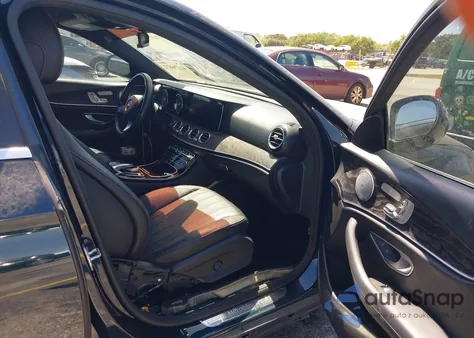 2017 Mercedes-Benz E 300 из США, поврежденный, VIN WDDZF4JB1HA017124